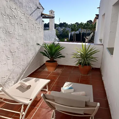 Ultimate - Coastal Escape - W Terrace & Sea View