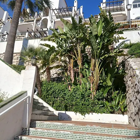 Ultimate - Coastal Escape - W Terrace & Sea View *